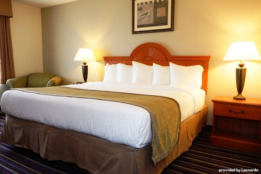Best Western Isabelle Court Galliano Экстерьер фото